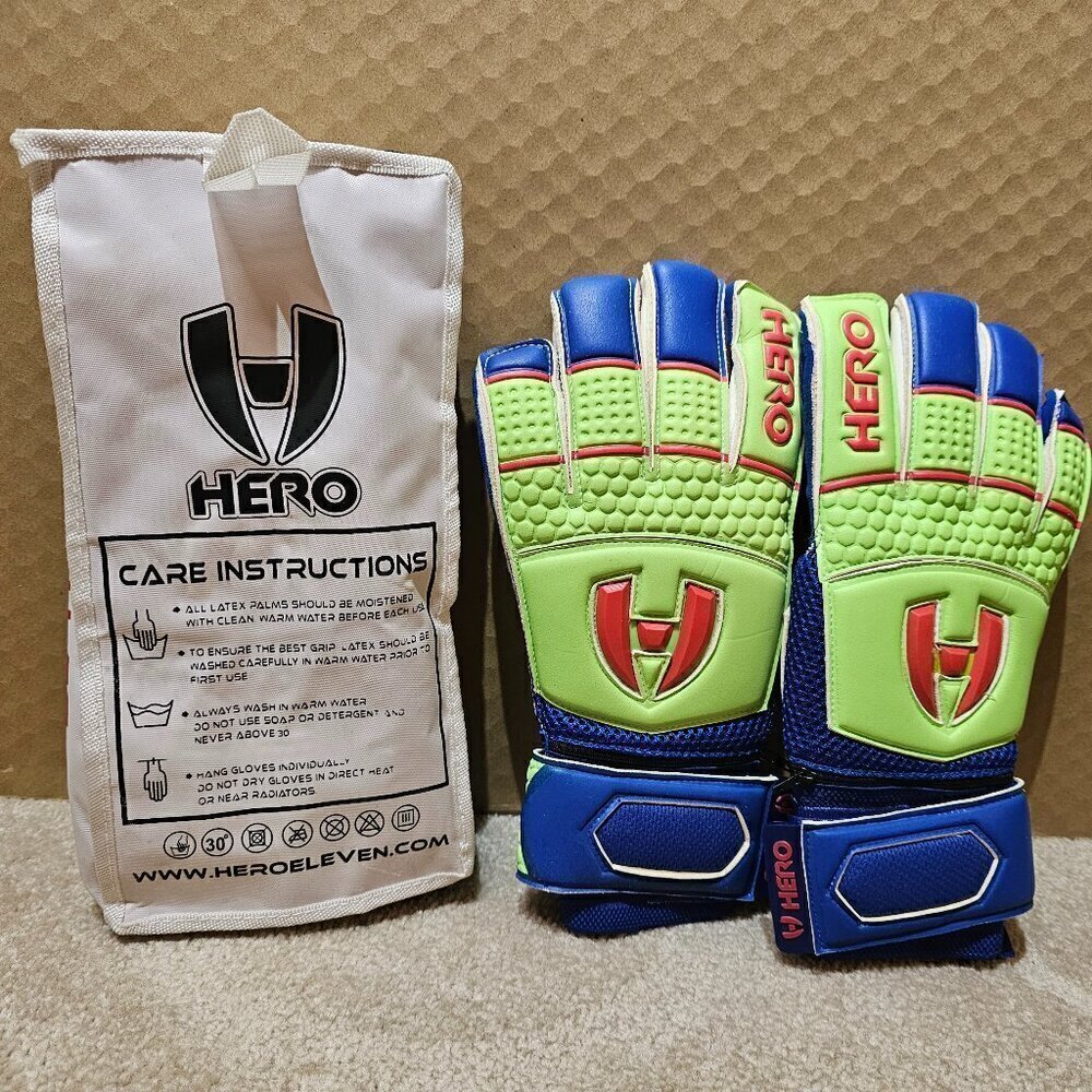 HERO 11 Paragon Goalkeeping  Soccer Gloves Size 10- Lightly Used
